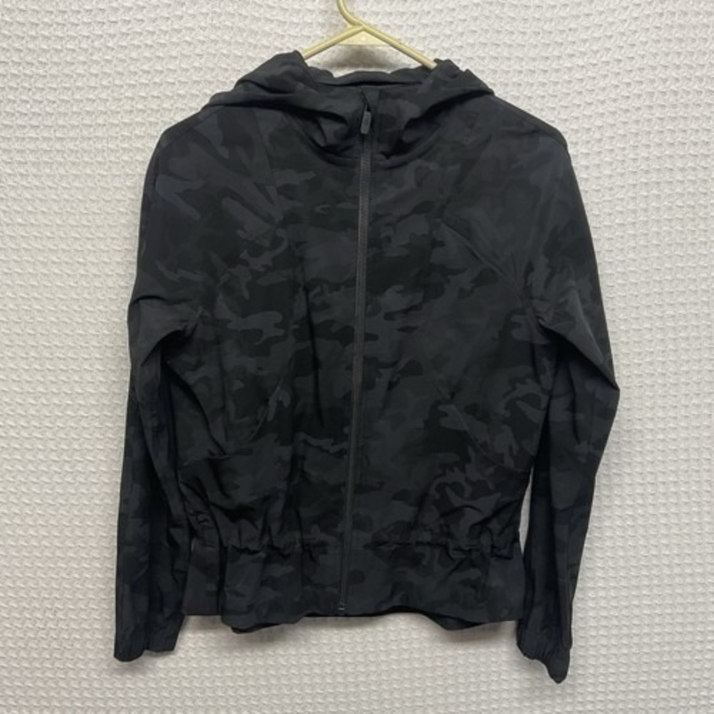 Lululemon Camo Black/Grey Pack It Up Full Zip Jacket Women Size 2